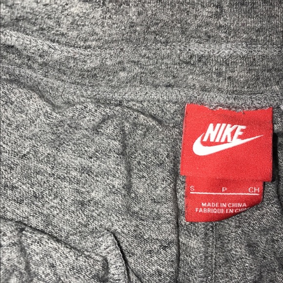 Cropped Nike sweats - Picture 2 of 2